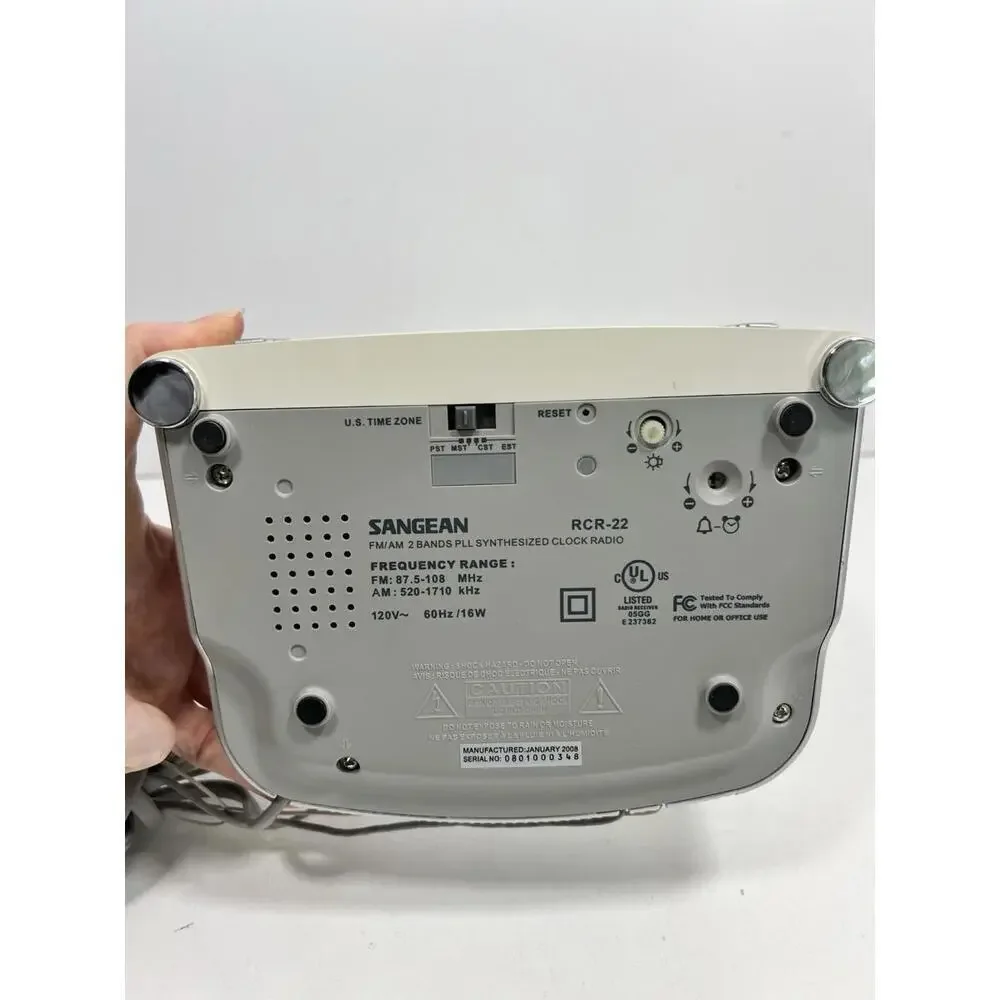 Sangean RCR-22 (AM-FM-AUX) Atomic Clock Radio Digital Tuning 2 Bands